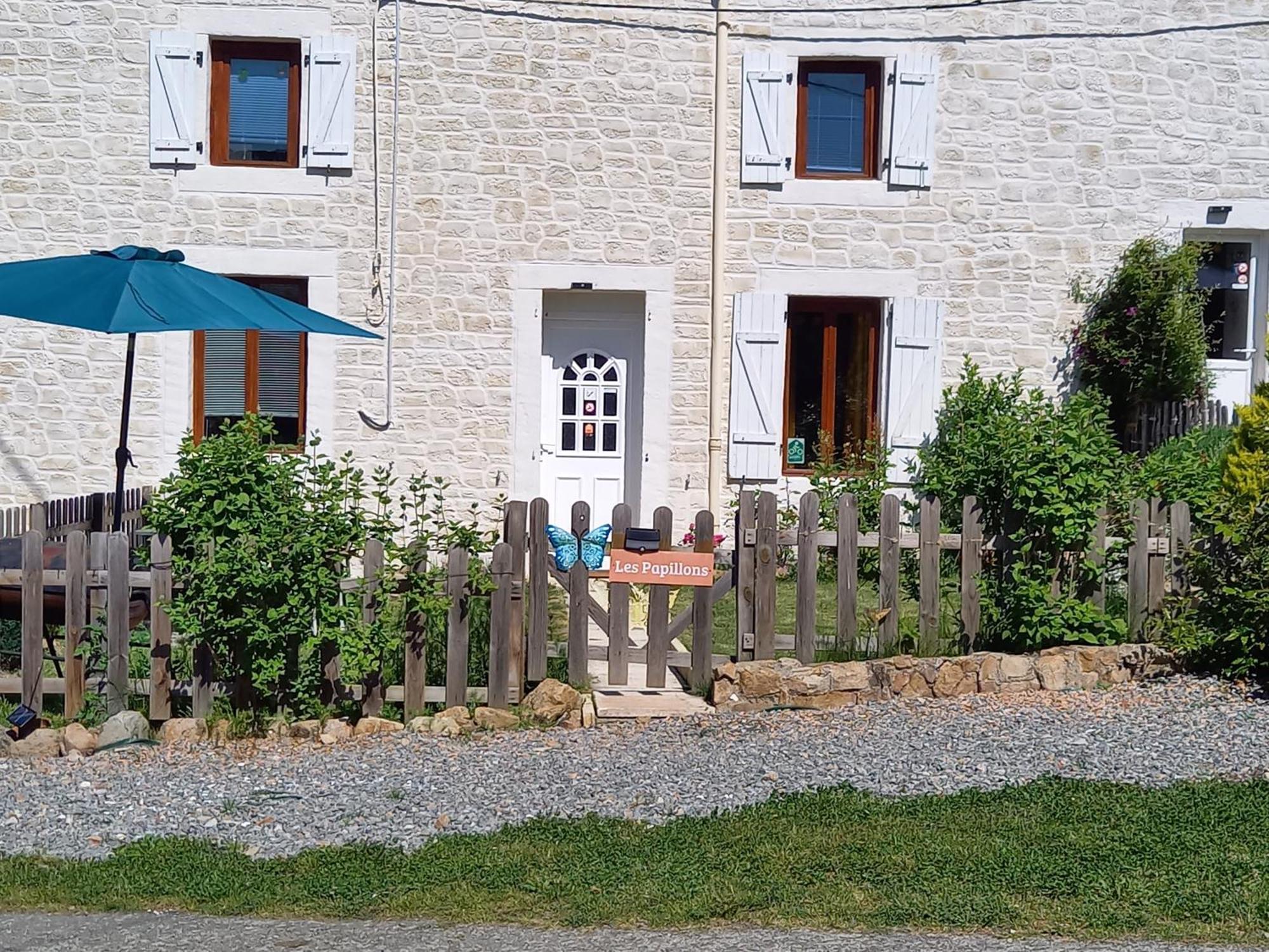 Les Papillons Villa Vrolle Bagian luar foto